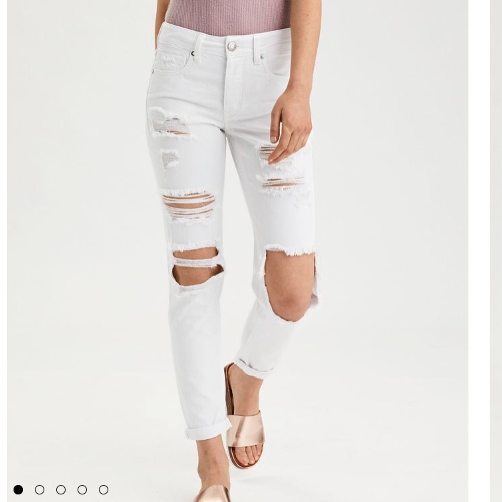 Ripped Tomgirl American Eagle Outfitter Jeans - Picture 1 of 4